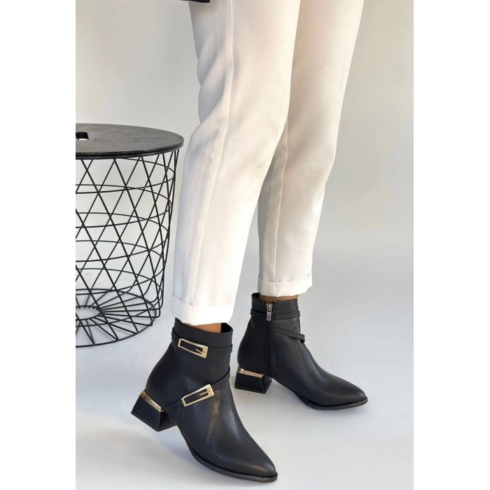 ÇOK SATAN İnay Siyah Cilt Topuklu Bot