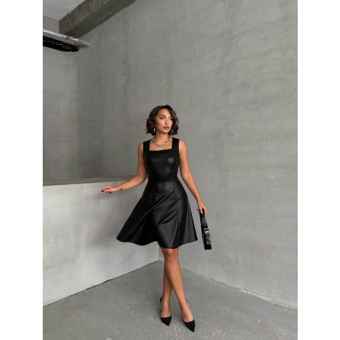 ÇOK SATAN Kare yaka deri elbise siyah h24442