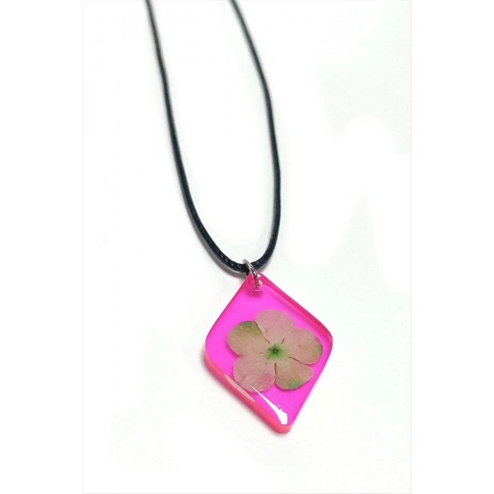 ÇOK SATAN Kartopu Çiçeği Baklava Dilimli Epoksi Kolye