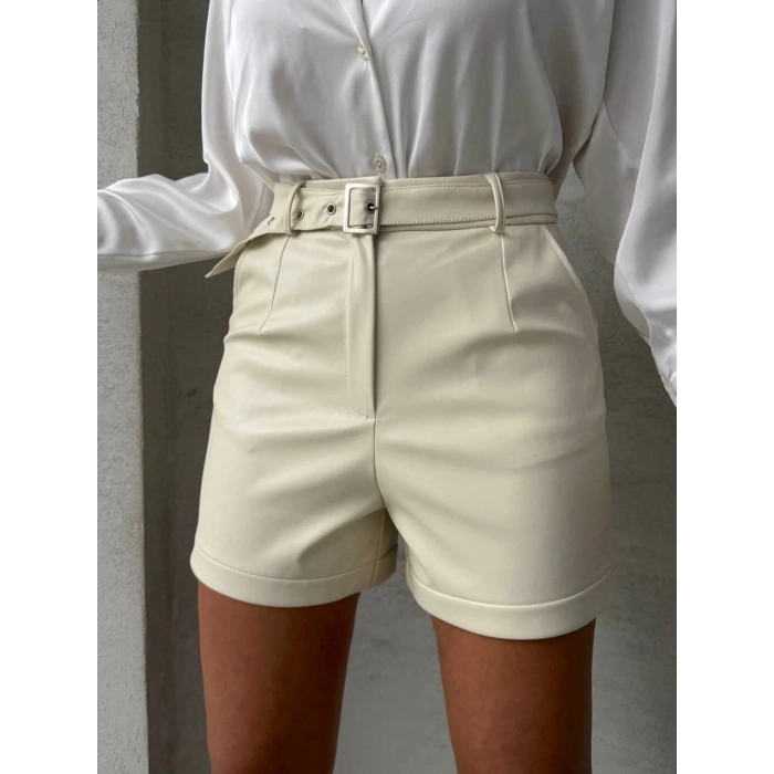 ÇOK SATAN Kemerli deri şort krem h241003