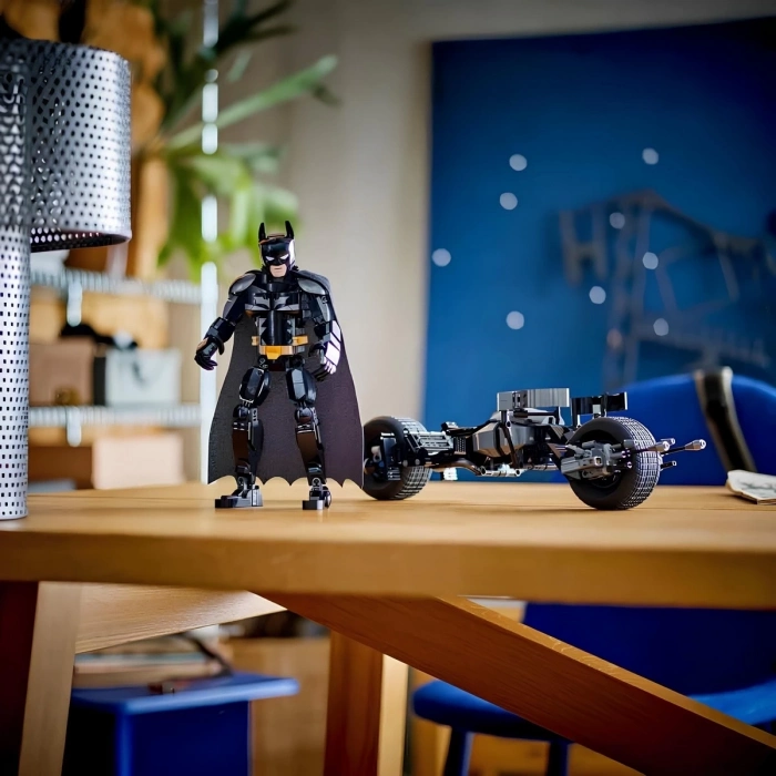 ÇOK SATAN LEGO DC Batman: Batman Yapım Figürü ve Bat-Pod Motosiklet 76273