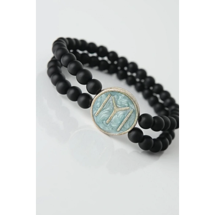 ÇOK SATAN Mavi Renkli Metal Üzerine Kayı Boyu Figürlü Siyah Renk Çift Sıra Doğal Taş Erkek Bileklik