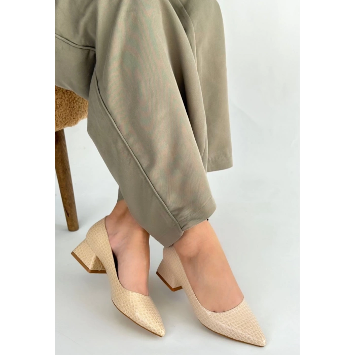 ÇOK SATAN Meort Bej Rugan Topuklu Ayakkabı