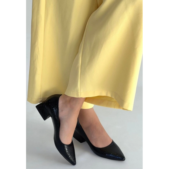 ÇOK SATAN Meort Siyah Rugan Topuklu Ayakkabı