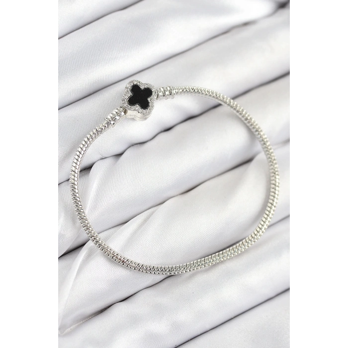 ÇOK SATAN Pirinç Charm Zirkon Taşlı Yonca Model Gümüş Renk Kadın Bileklik