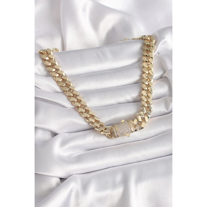ÇOK SATAN Pirinç Gold Renk VIP Exclusive Seri Gurmet Model Kadın Kolye