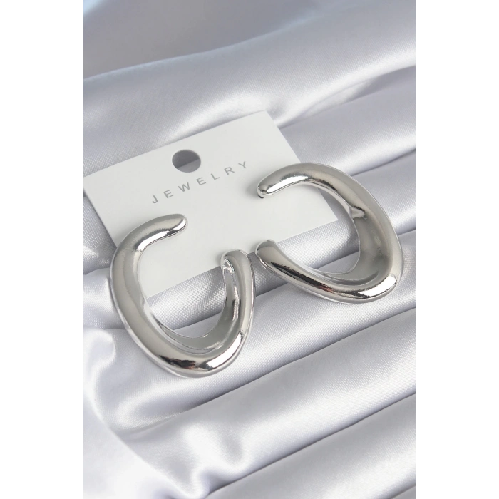 ÇOK SATAN Pirinç Gümüş Renk Halka Model Kadın Küpe