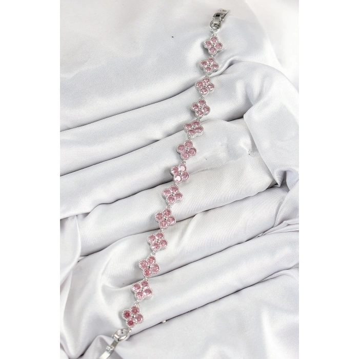 ÇOK SATAN Pirinç Pembe Zirkon Taşlı Yonca Model Gümüş Renk VIP Seri Kadın Bileklik