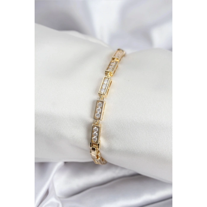 ÇOK SATAN Pirinç VIP Seri Gold Renk Parçalı Model Kadın Bileklik