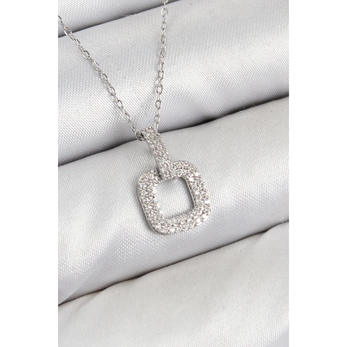 ÇOK SATAN Pirinç Zirkon Taşlı Kare Model Gümüş Renk Kadın Kolye