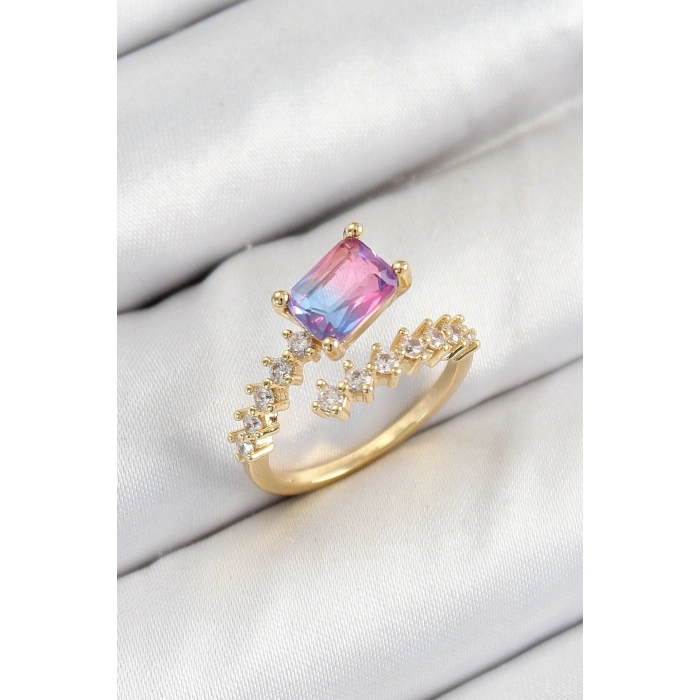 ÇOK SATAN Pirinç Zirkon Taşlı Renkli Model Gold Renk Kadın Yüzük