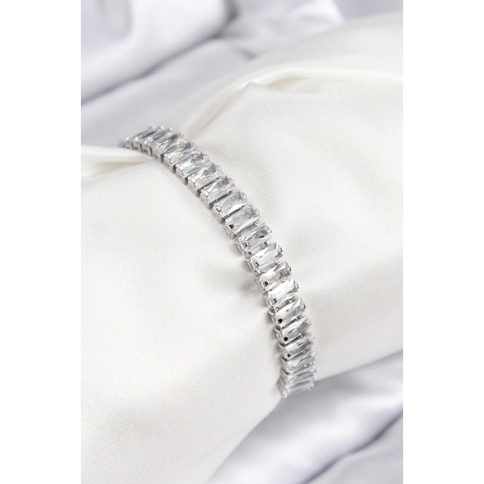 ÇOK SATAN Pirinç Zirkon Taşlı Su Yolu Model Gümüş Renk Asansörlü Kadın Bileklik