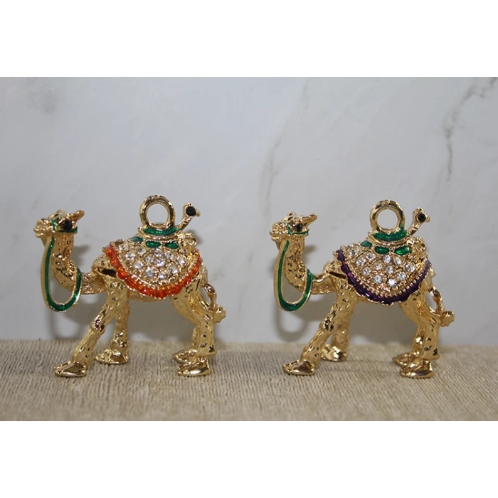 ÇOK SATAN Swarovski Taşlı Minik Figür - Deve