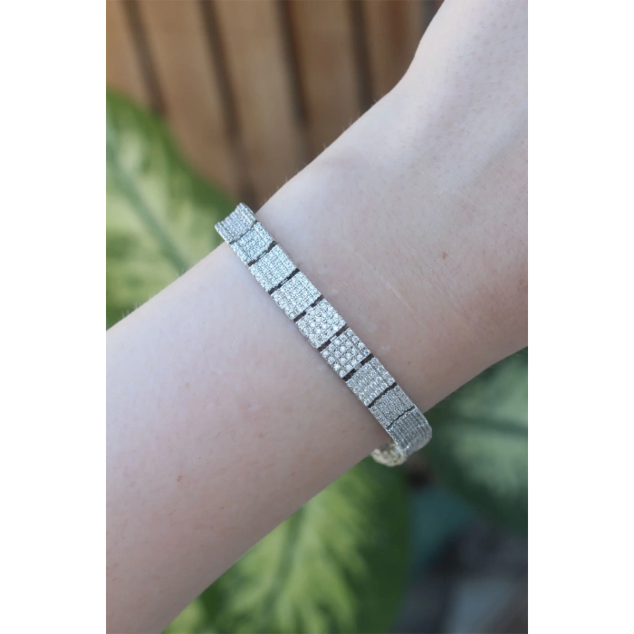 ÇOK SATAN Vip Seri Pirinç Zirkon Taşlı Gümüş Renk Kare Su Yolu Model Bileklik