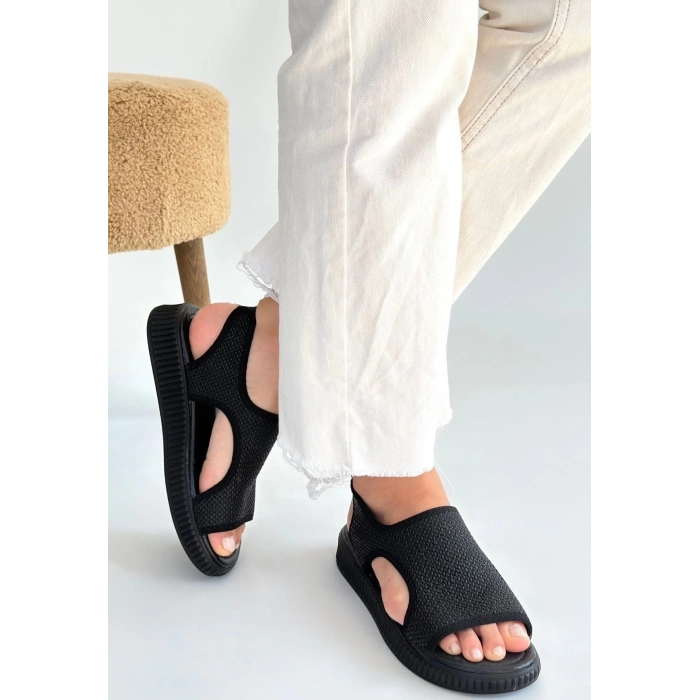 ÇOK SATAN Wayi Siyah Hasır Cilt Sandalet