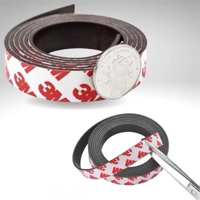 ÇOK SATAN Yapışkanlı Şerit Mıknatıs Magnet Kes Kullan Güçlü Sağlam Rulo Çıkarılması Kolay Siyah 2cm x 1 mt