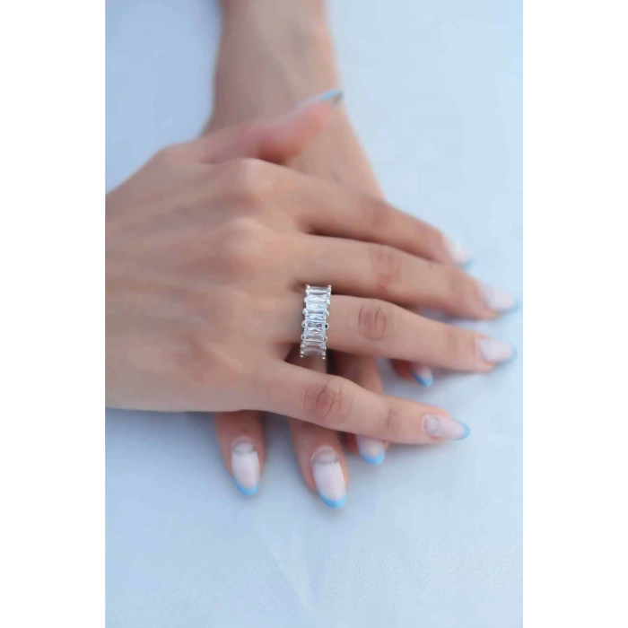 ÇOK SATAN Zirkon Taşlı Gümüş Renk Baget Kadın Yüzük