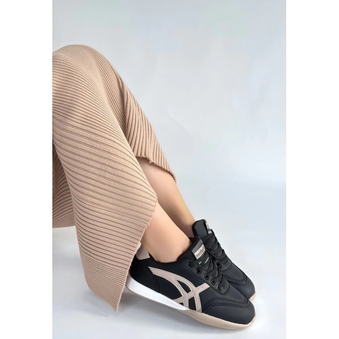 ÇOK SATAN Zlay Siyah Cilt Bej Detaylı Bağcıklı Spor Ayakkabı