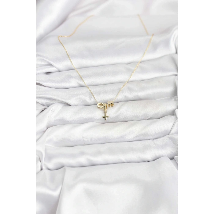 Gold Renk Pirinç Minimal Charmlı Kadın Kolye