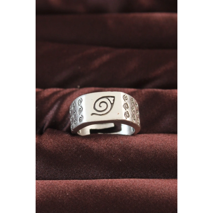 Gümüş Renk Motifli Ayarlamalı Erkek Yüzük