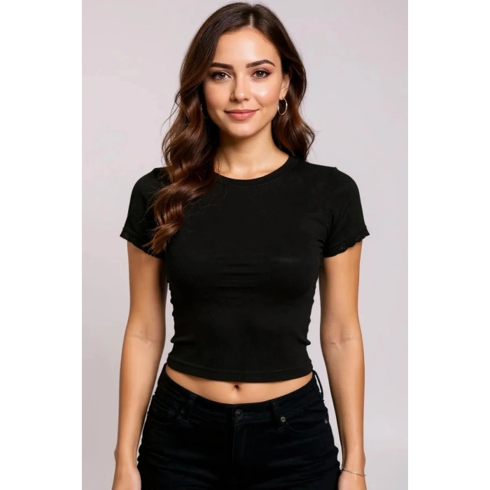 Kadın Siyah Göğsü ve Kolları Dantelli Fiyonklu Kısa Kol Crop Top Bluz – Şık, Rahat ve Kolay Kombinlenebilir