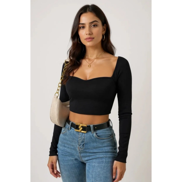 Kadın Siyah Uzun Kol Göğüs Dekolteli Şık Crop Top Bluz – Şık, Rahat ve Kolay Kombinlenebilir