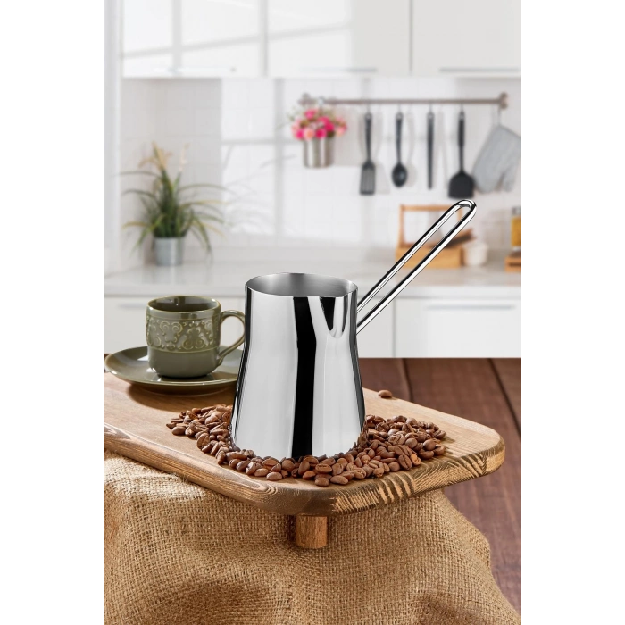 Paslanmaz Çelik 500 ml Orta Boy Cezve ( 6 Fincan Ölçüsünde )