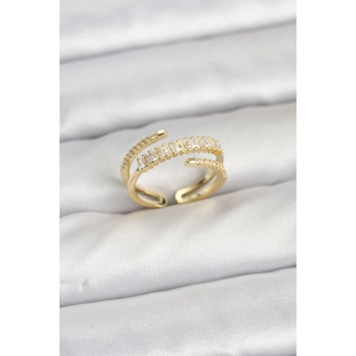 Pirinç Gold Renk Sıralı Baget Zirkon Taşlı Kadın Yüzük