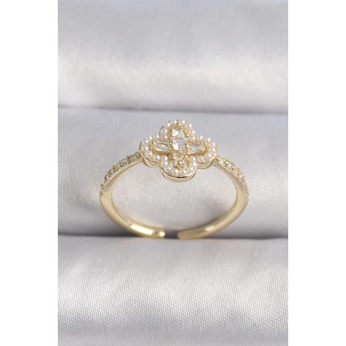 Pirinç Gold Renk Zirkon Taşlı Yonca Model İnci Detay Kadın Yüzük