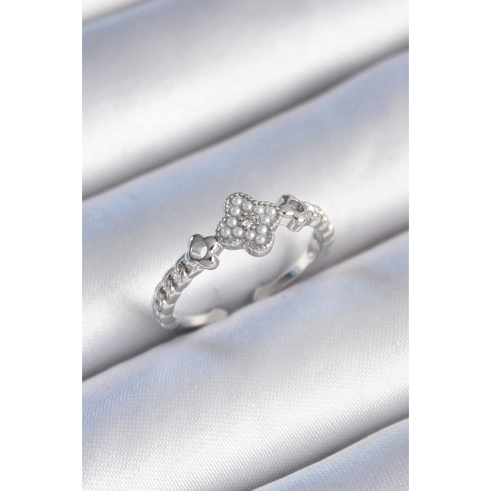 Pirinç Gümüş Renk İncili Yonca Model Zirkon Taş Detaylı Kadın Yüzük