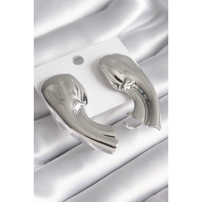 Pirinç Gümüş Renk İşlemeli Kadın Küpe