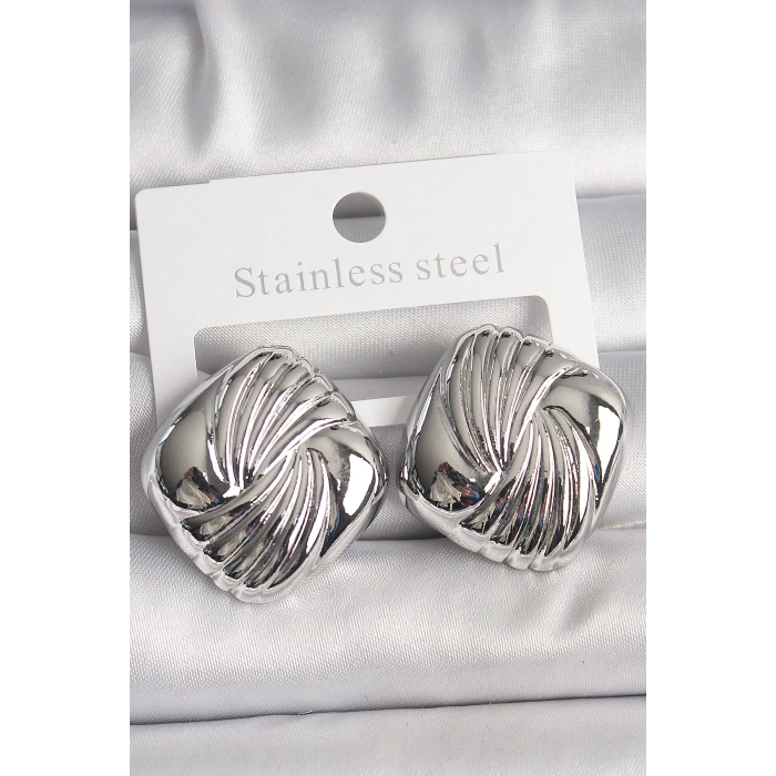 Pirinç Gümüş Renk İşlemeli Kare Model Kadın Küpe