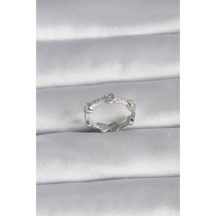 Pirinç Gümüş Renk Kalp Model Zirkon Taş Detay Kadın Yüzük