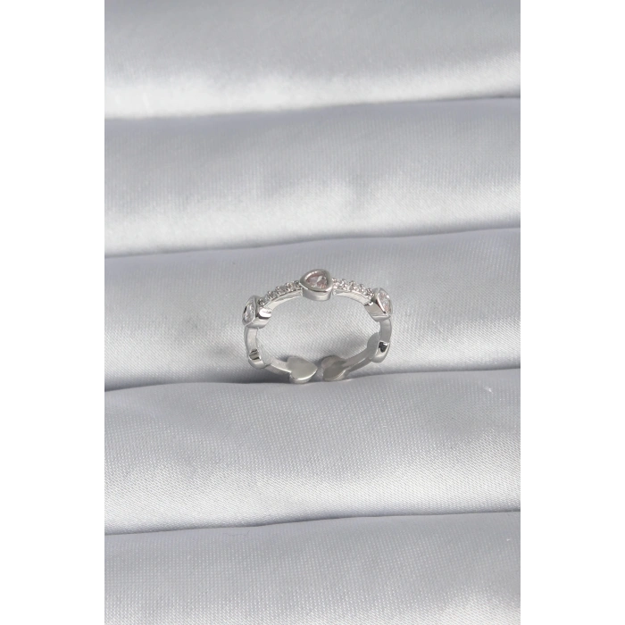 Pirinç Gümüş Renk Kalp Model Zirkon Taş Detay Kadın Yüzük