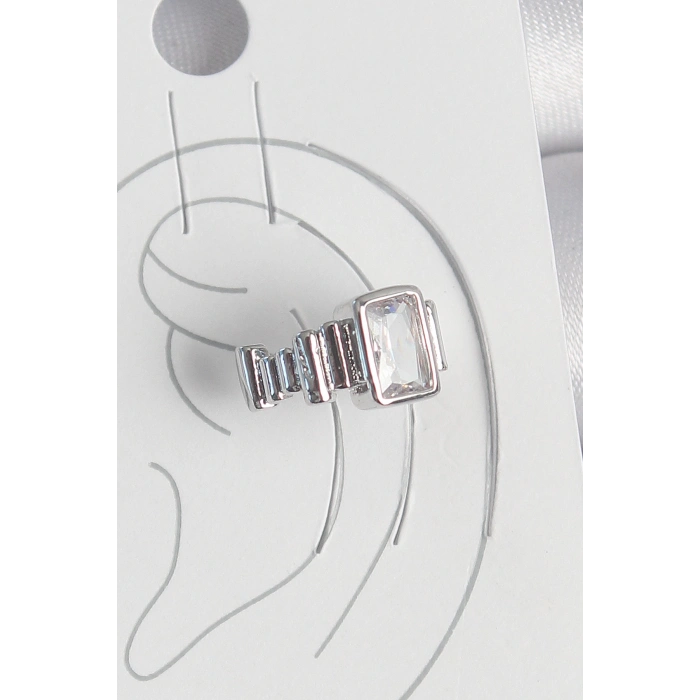 Pirinç Gümüş Renk Kare Zirkon Taşlı Kadın Kıkırdak Model Küpe