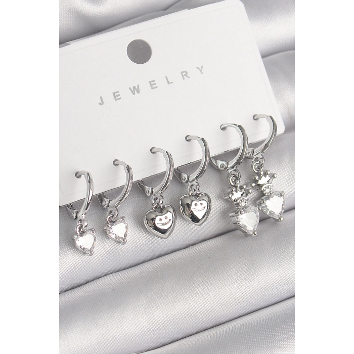 Pirinç Gümüş Renk Sallantı Zirkon Taşlı Kalp Model Taç Detay Kadın Küpe Seti