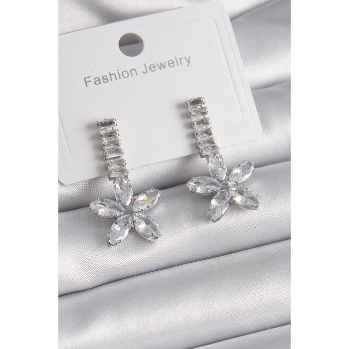 Pirinç Gümüş Renk Su Yolu Zirkon Taşlı Çiçek Model Kadın Küpe