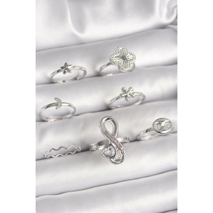 Pirinç Gümüş Renk Yonca Figür Sonsuzluk Zirkon Taşlı Kalp Detay Kadın Yüzük Kombini