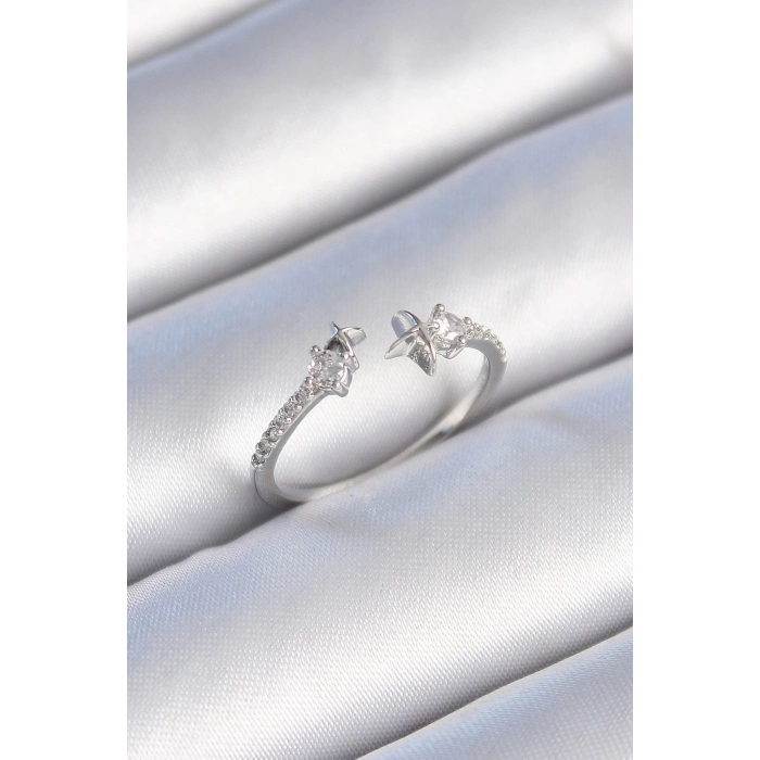 Pirinç Gümüş Renk Zirkon Taş Detay Yıldız Model Kadın Yüzük