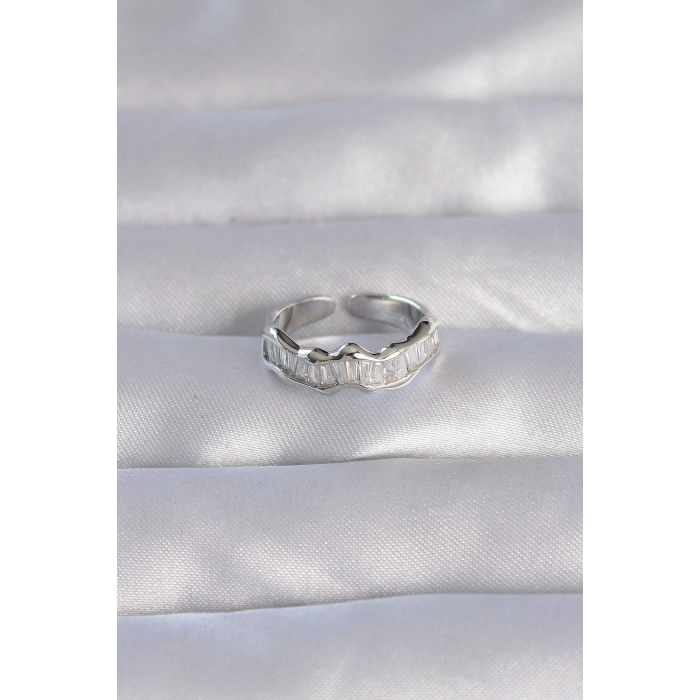 Pirinç Gümüş Renk Zirkon Taşlı Dalgalı Su Yolu Model Ayarlanabilir Yüzük