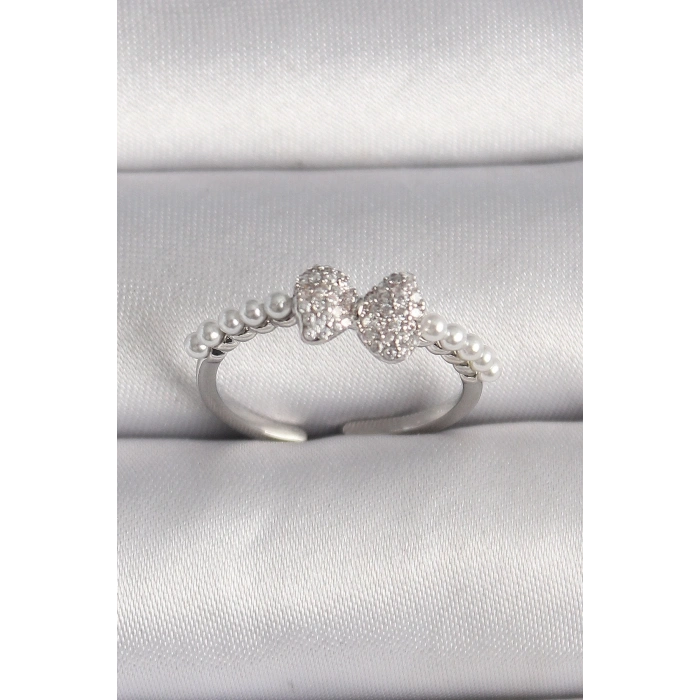 Pirinç Gümüş Renk Zirkon Taşlı Fiyonk İnci Detay Ayarlanabilir Yüzük