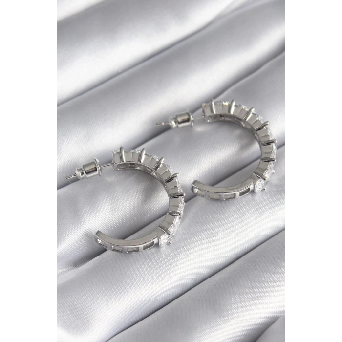 Pirinç Gümüş Renk Zirkon Taşlı Halka Model Kadın Küpe