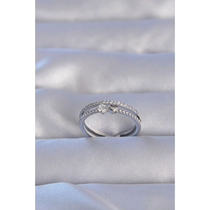 Pirinç Gümüş Renk Zirkon Taşlı Kalpli Su Yolu Model Ayarlanabilir Yüzük