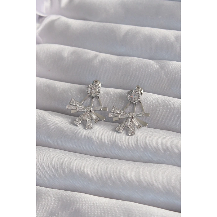 Pirinç Gümüş Renk Zirkon Taşlı Yassı Fiyonk Model Küpe