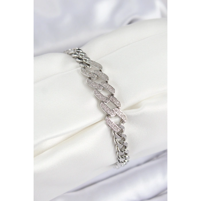 Pirinç Zirkon Taşlı Ezme Küba Zincir Model Gümüş Renk Kadın Bileklik