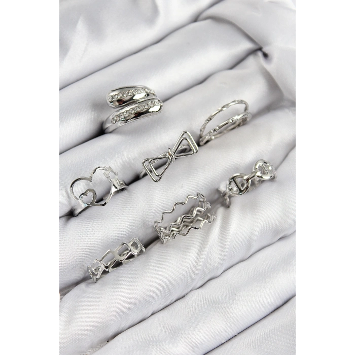 Pirinç Zirkon Taşlı Fiyonk Ve Kalp Model Gümüş Renk Kadın Yüzük Kombin Set