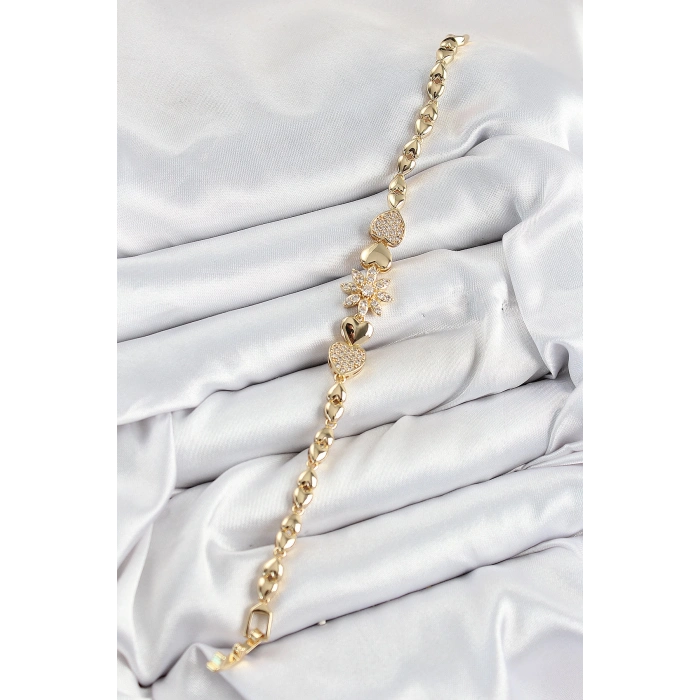 Pirinç Zirkon Taşlı Kalp Detaylı Çiçek Model Gold Renk Kadın Bileklik