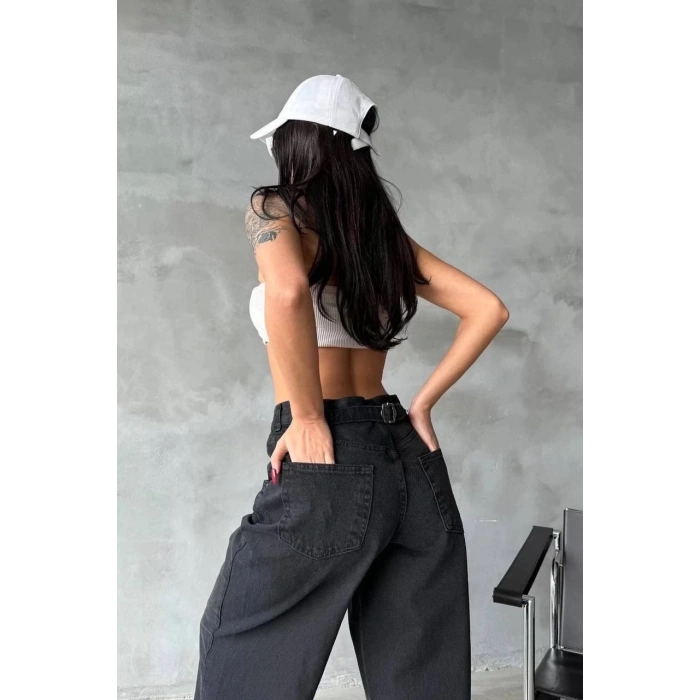 TAVSİYE EDİLEN GÜVENLİ SATICI Arkadan tokalı jeans pantolon Siyah