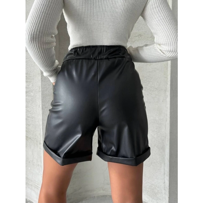 TAVSİYE EDİLEN GÜVENLİ SATICI Beli lastikli duble paça deri şort siyah w24755