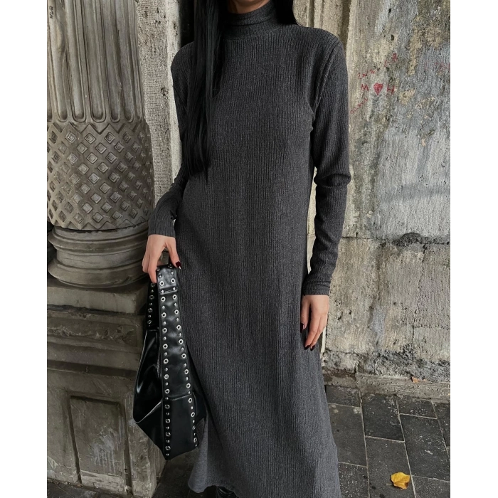 TAVSİYE EDİLEN GÜVENLİ SATICI Boğazlı kalın bürümcük uzun elbise siyah